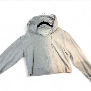 Abercrombie Light Gray Cropped half zip